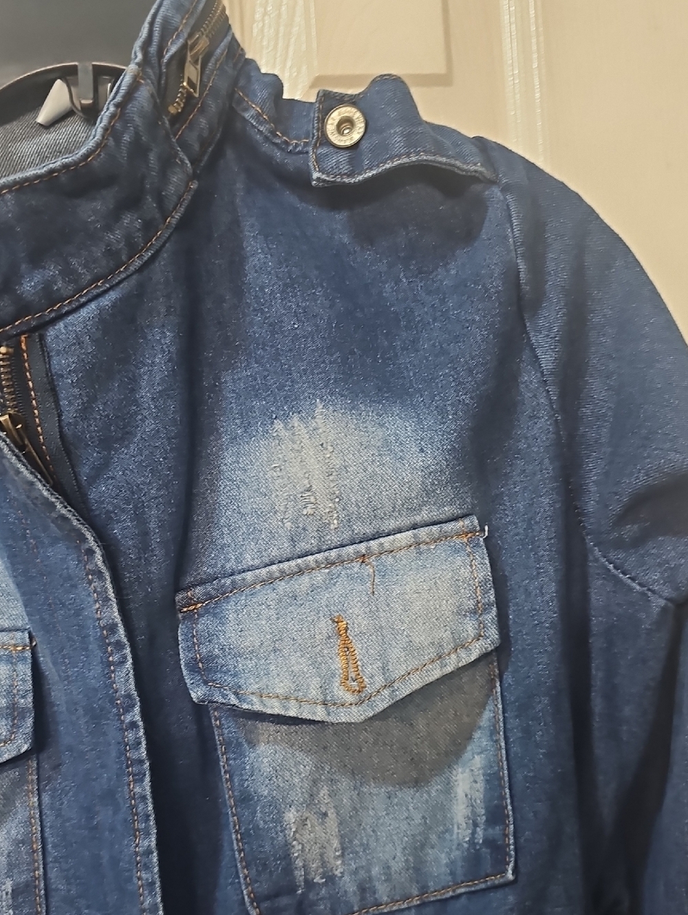 NWOT JEANS Women's Jean Jacket Multiple Pockets Zip Elastic Waist Distressed L - Picture 15 of 16